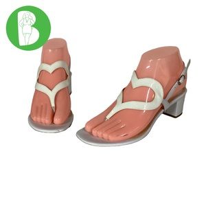 MARTIN CLAY WHITE PATENT LEATHER HEART THEME BLOCK HEEL SANDALS (36)